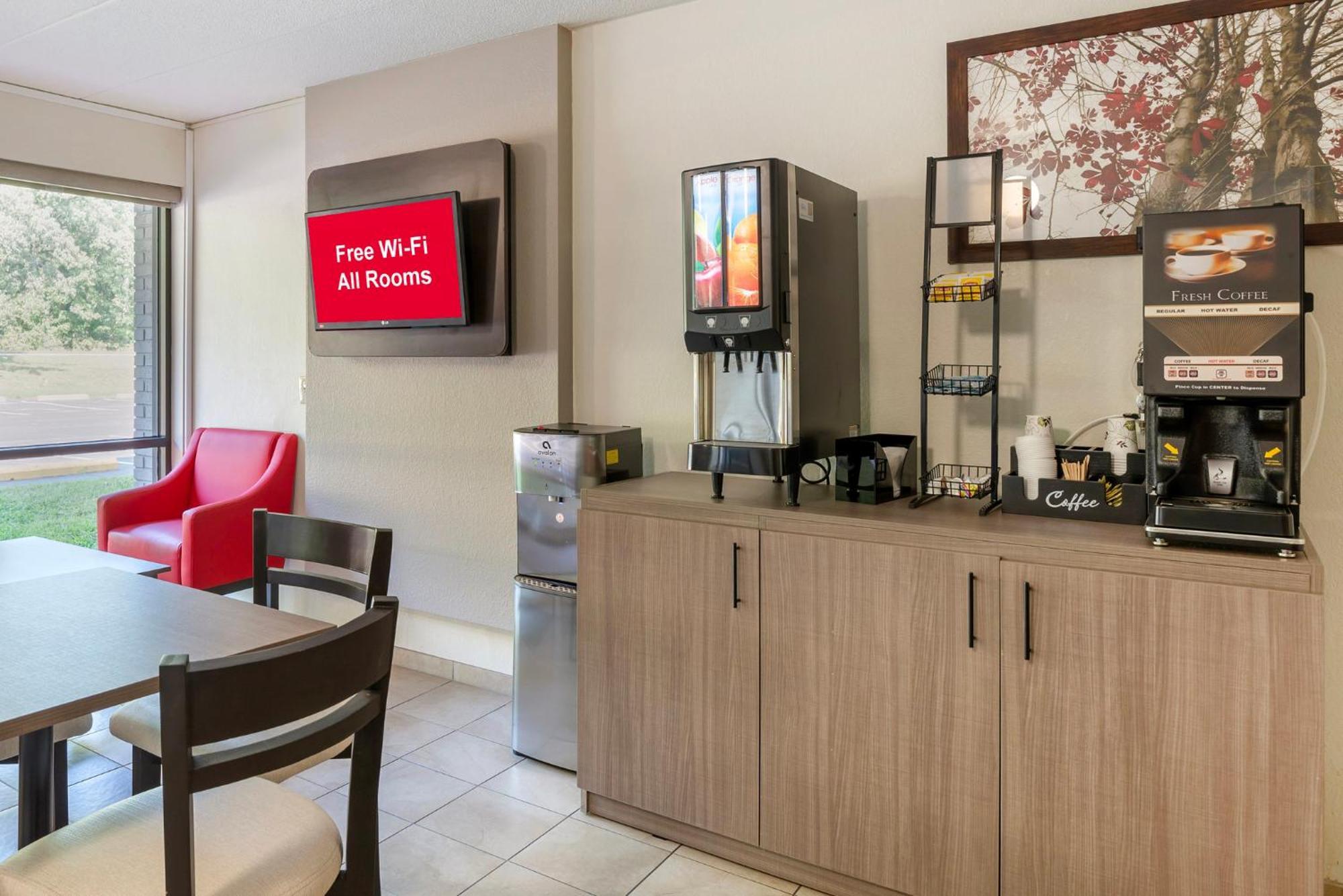 Red Roof Inn Doswell - Kings Dominion Экстерьер фото