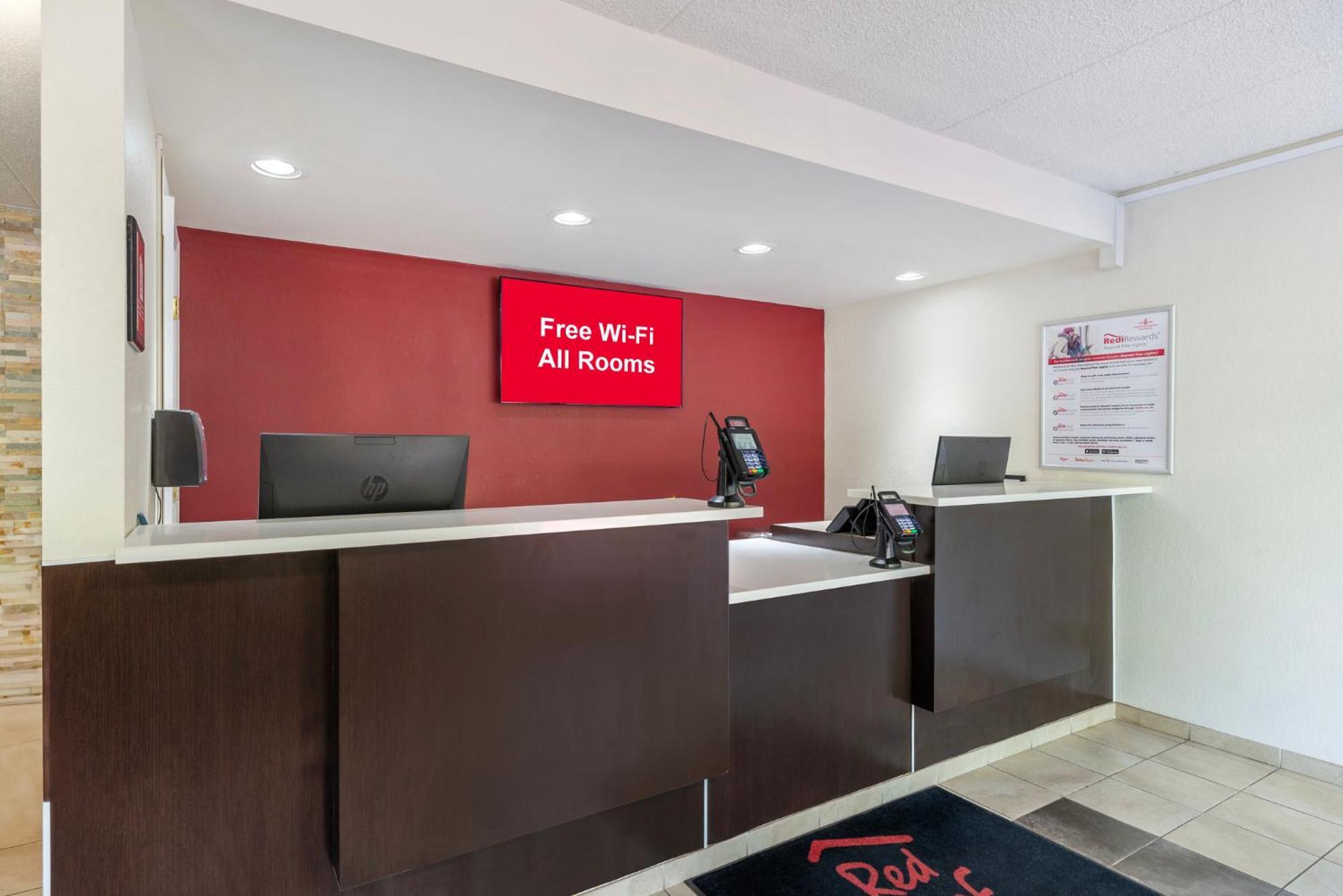 Red Roof Inn Doswell - Kings Dominion Экстерьер фото